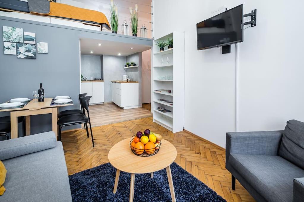 קרקוב Royal City Apartment 40 M2 מראה חיצוני תמונה